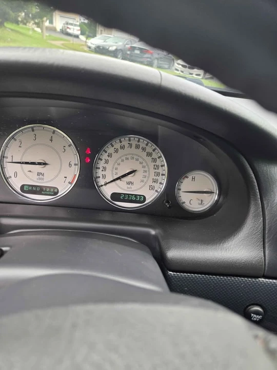 2002 Chrysler 300 - Image 6 of 8