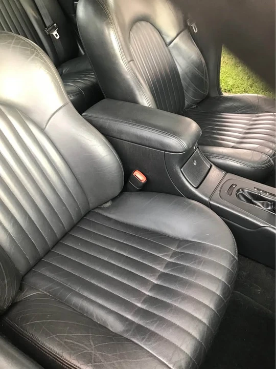 2002 Chrysler 300 - Image 8 of 19