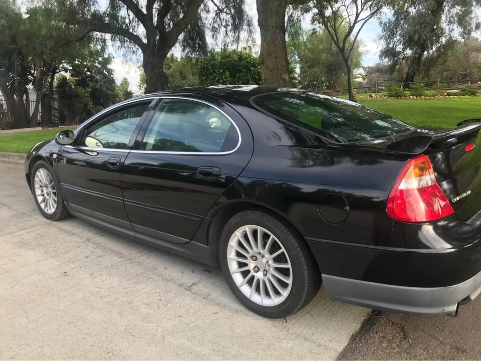 2002 Chrysler 300 - Image 5 of 19