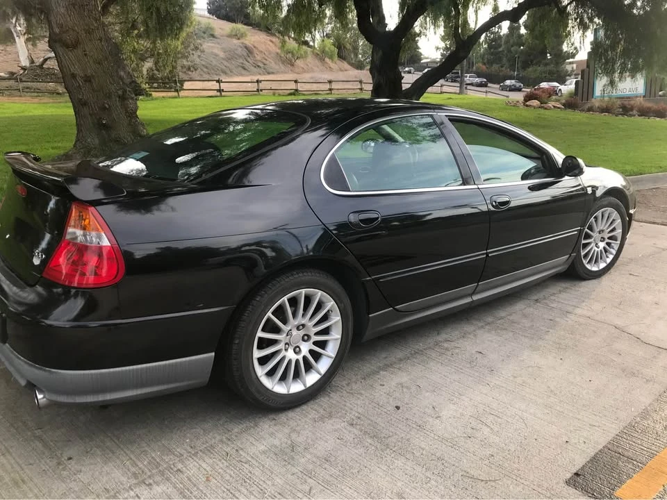 2002 Chrysler 300 - Image 6 of 19