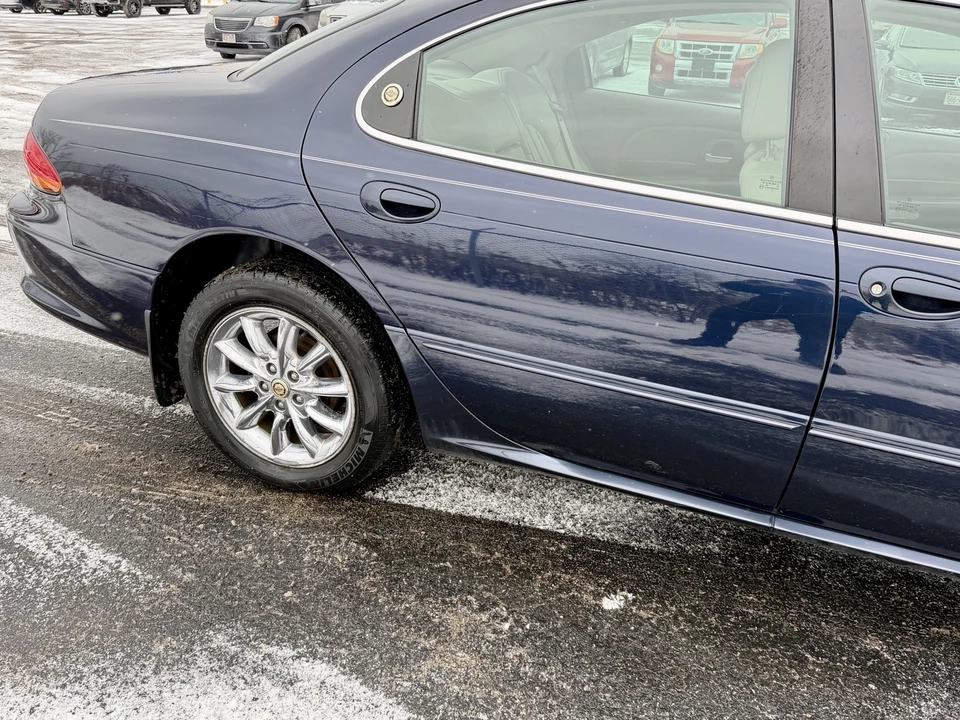 2002 Chrysler Concorde - Image 5 of 20