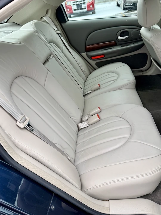 2002 Chrysler Concorde - Image 13 of 20