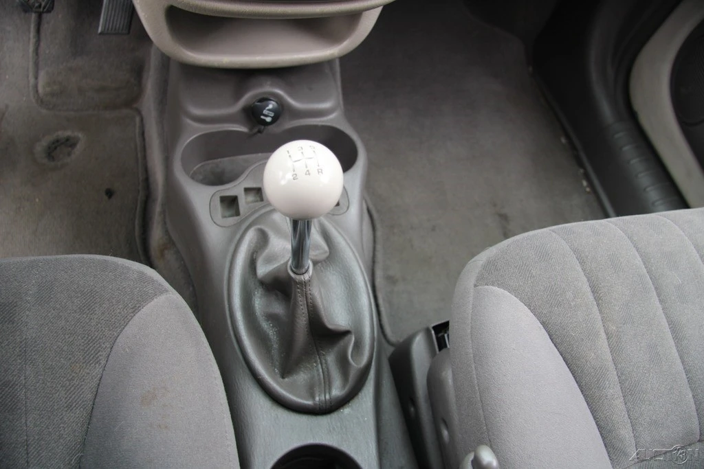 2002 Chrysler PT Cruiser - Image 18 of 21