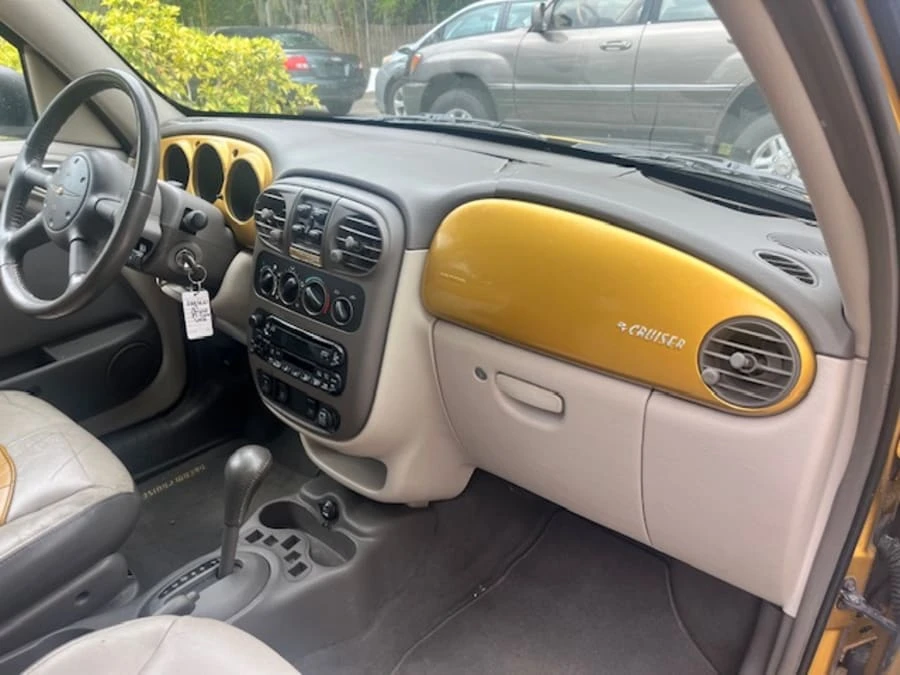 2002 Chrysler PT Cruiser - Image 13 of 14