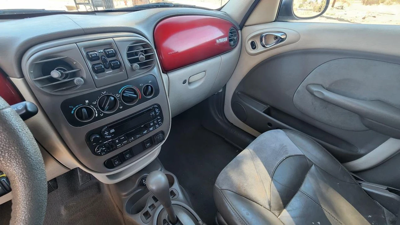 2002 Chrysler PT Cruiser - Image 19 of 21