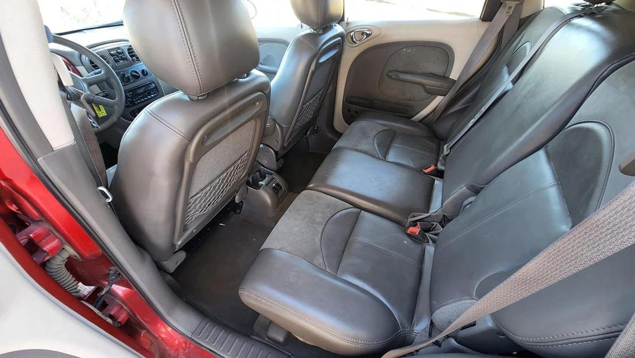 2002 Chrysler PT Cruiser - Image 16 of 21