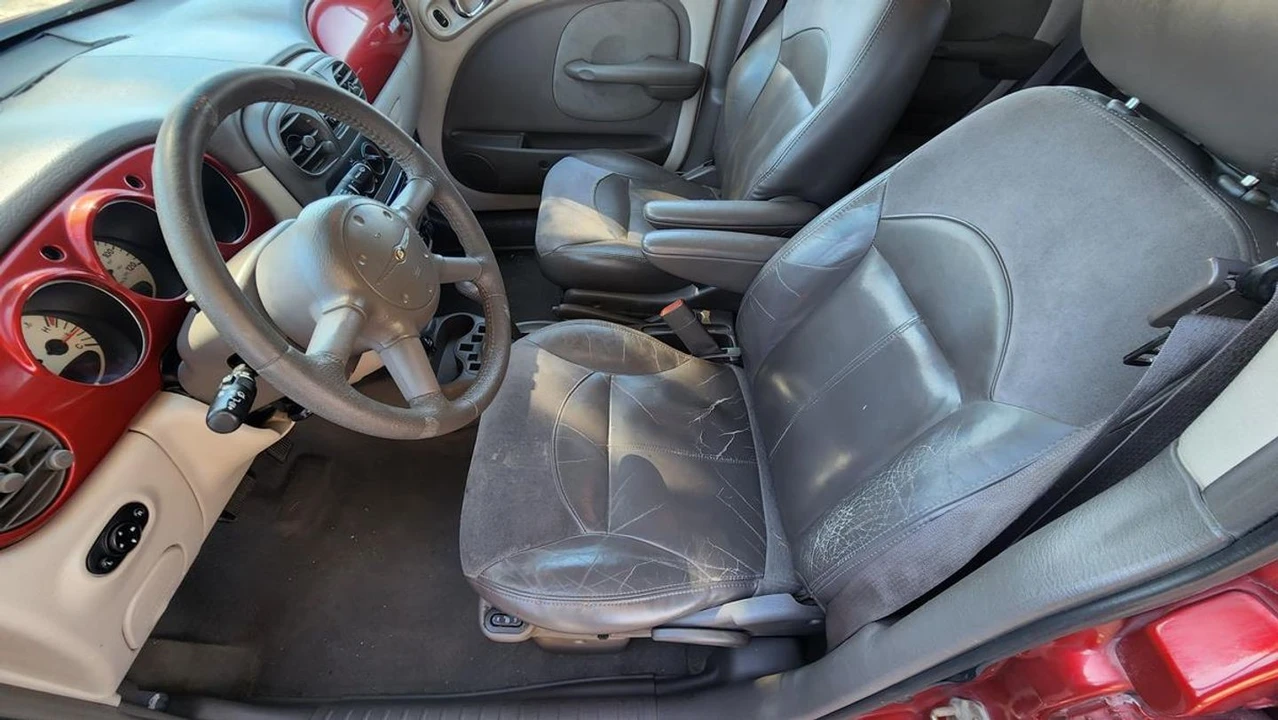 2002 Chrysler PT Cruiser - Image 14 of 21
