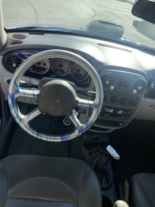 2002 Chrysler PT Cruiser - Image 14 of 18