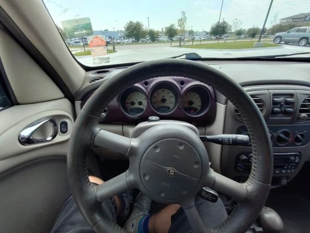 2002 Chrysler PT Cruiser - Image 10 of 19