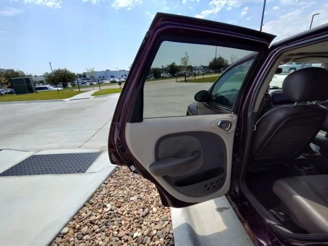 2002 Chrysler PT Cruiser - Image 17 of 19