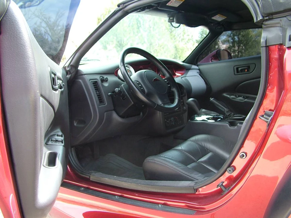 2002 Chrysler Prowler - Image 15 of 17