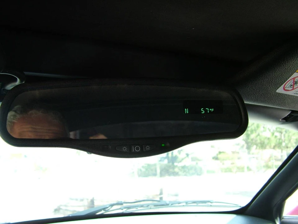 2002 Chrysler Prowler - Image 14 of 17