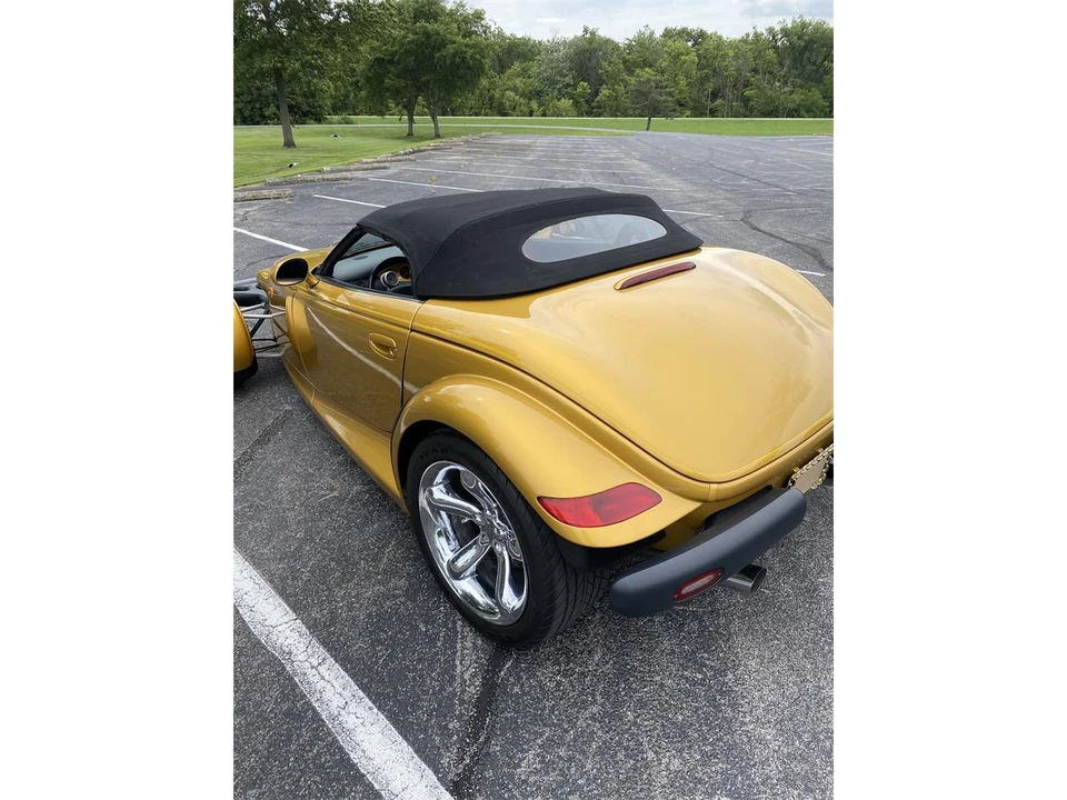 2002 Chrysler Prowler - Image 12 of 15