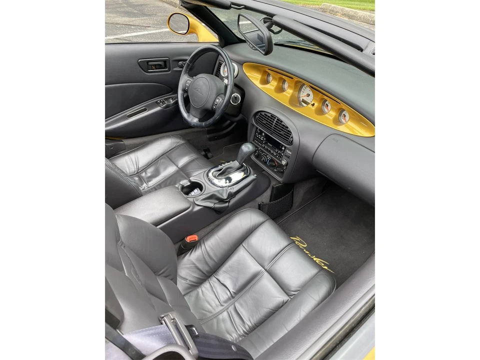 2002 Chrysler Prowler - Image 15 of 15