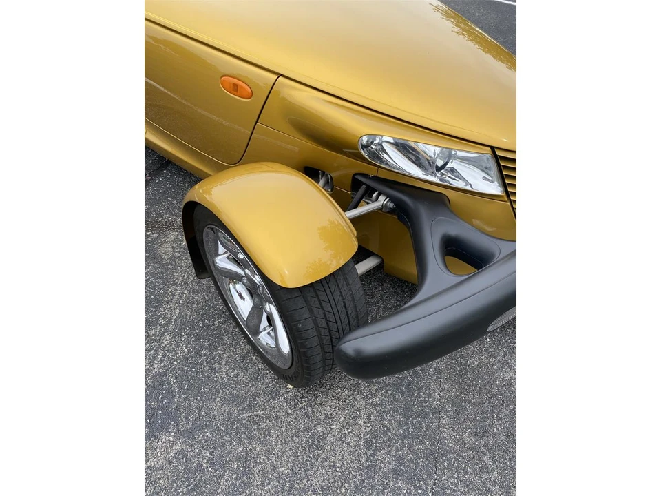2002 Chrysler Prowler - Image 10 of 15
