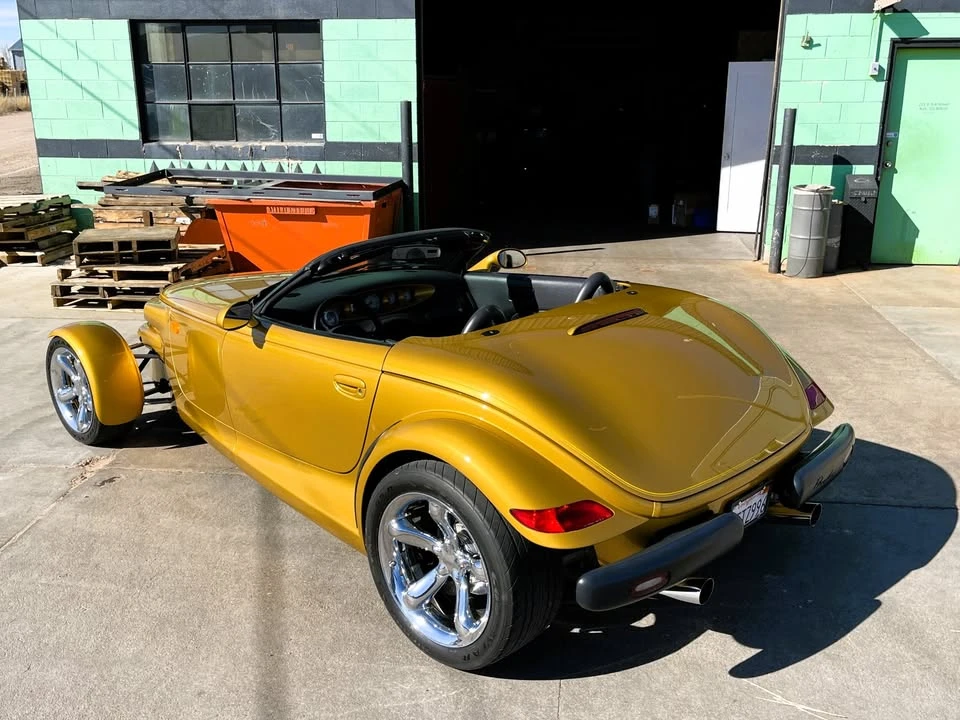 2002 Chrysler Prowler - Image 13 of 14
