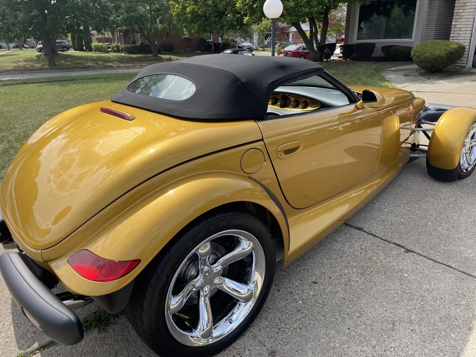 2002 Chrysler Prowler - Image 13 of 20