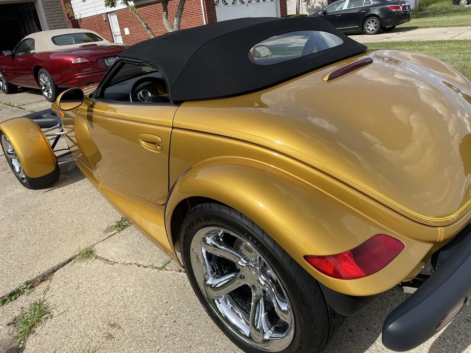 2002 Chrysler Prowler - Image 14 of 20