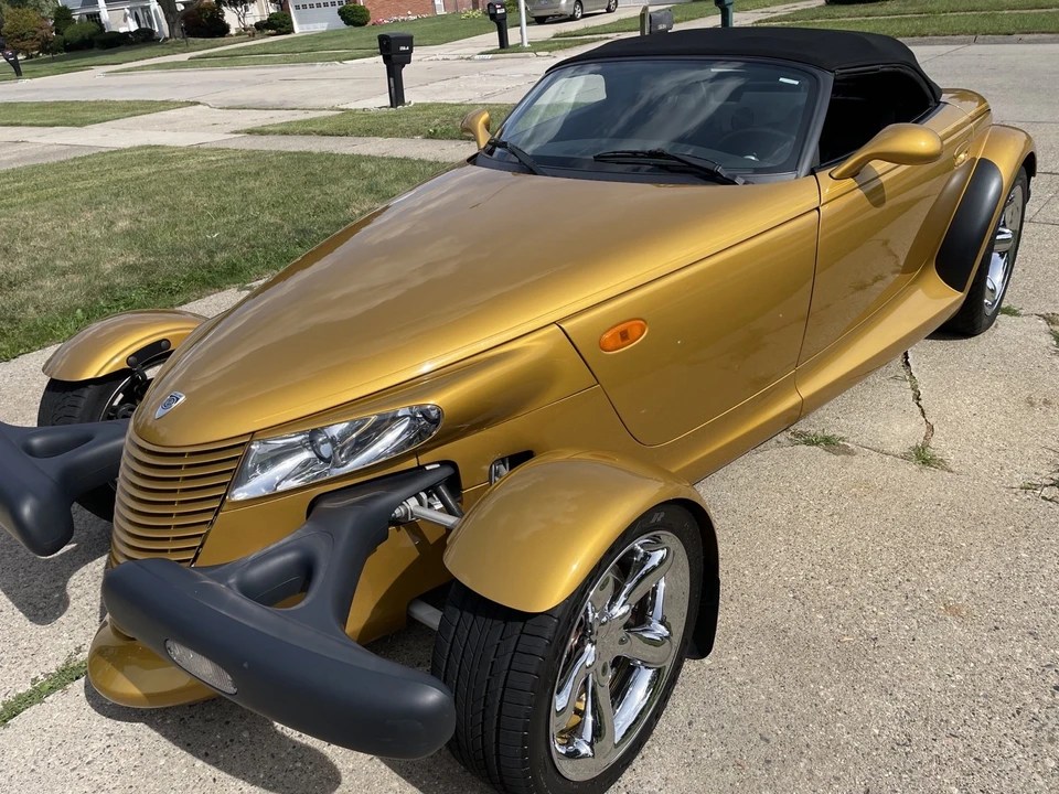 2002 Chrysler Prowler - Image 11 of 20