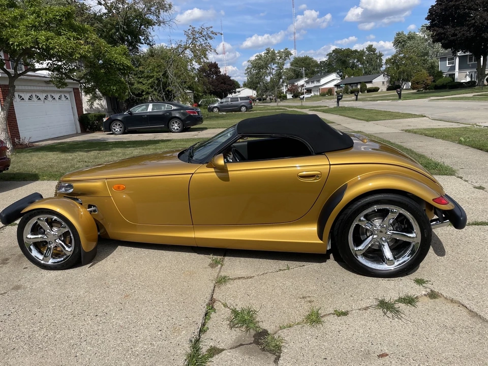 2002 Chrysler Prowler - Image 2 of 20