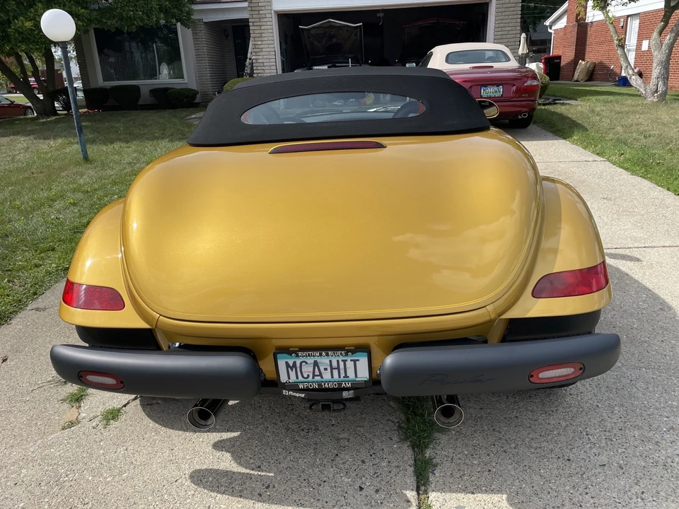 2002 Chrysler Prowler - Image 10 of 20