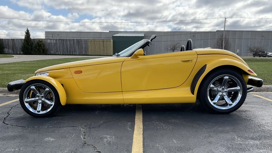 2002 Chrysler Prowler - Image 2 of 14