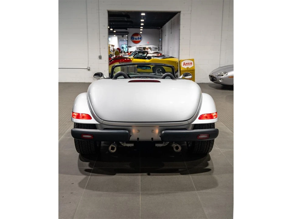 2002 Chrysler Prowler - Image 30 of 31