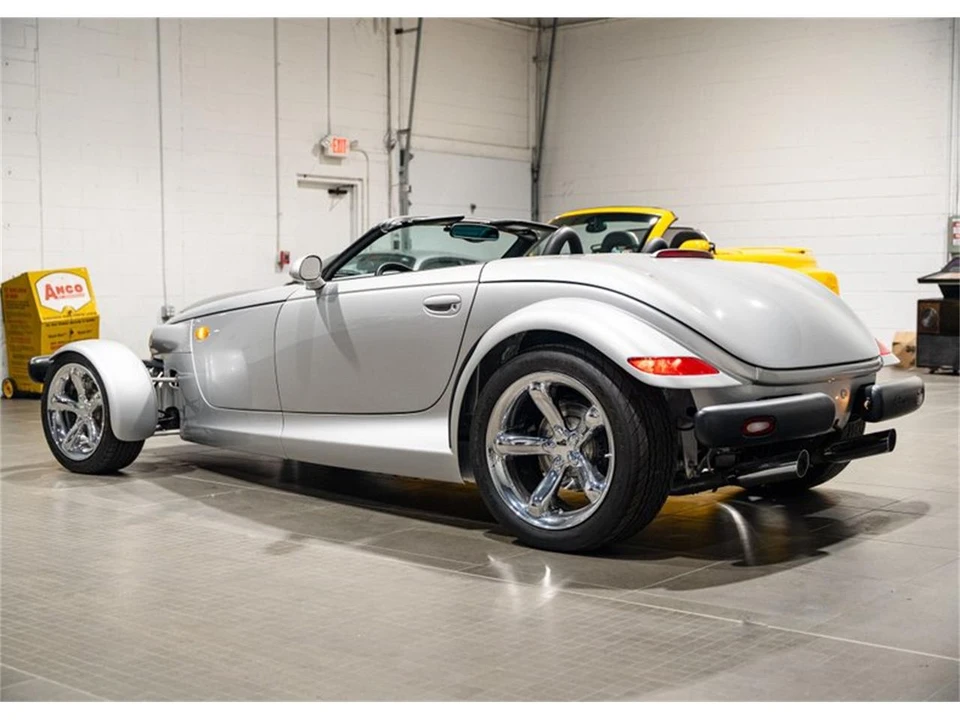 2002 Chrysler Prowler - Image 31 of 31