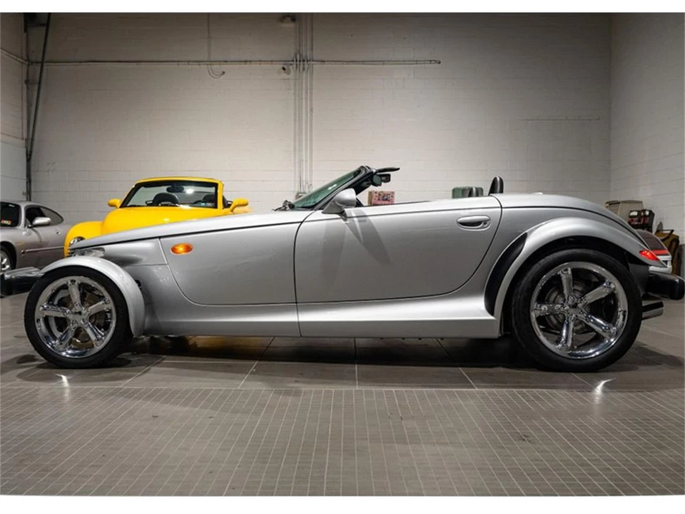 2002 Chrysler Prowler - Image 17 of 31