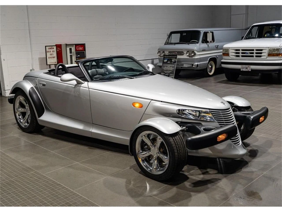 2002 Chrysler Prowler - Image 14 of 31