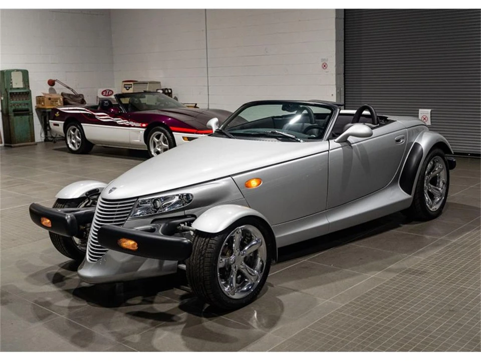 2002 Chrysler Prowler - Image 15 of 31