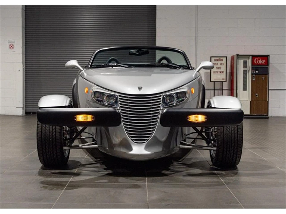 2002 Chrysler Prowler - Image 12 of 31