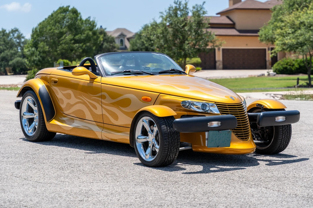 2002 Chrysler Prowler - Image 13 of 31