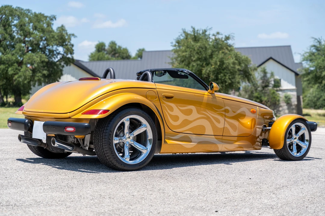 2002 Chrysler Prowler - Image 12 of 31