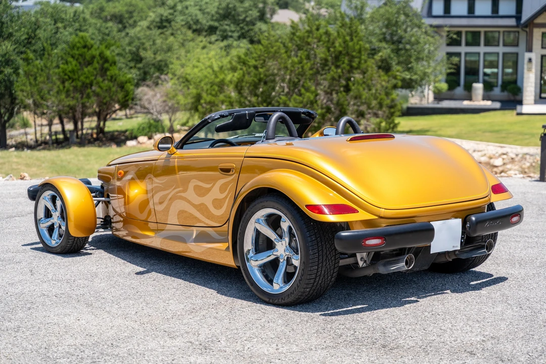 2002 Chrysler Prowler - Image 10 of 31