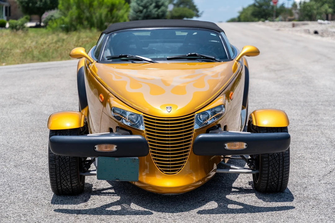 2002 Chrysler Prowler - Image 2 of 31