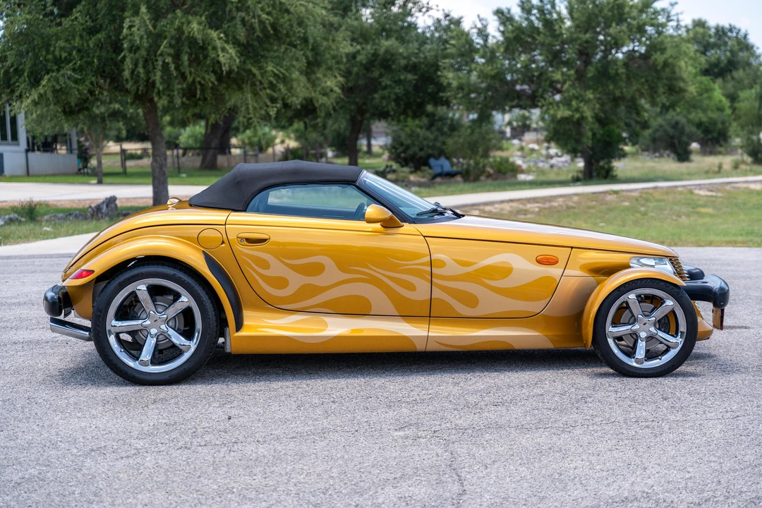 2002 Chrysler Prowler - Image 24 of 31