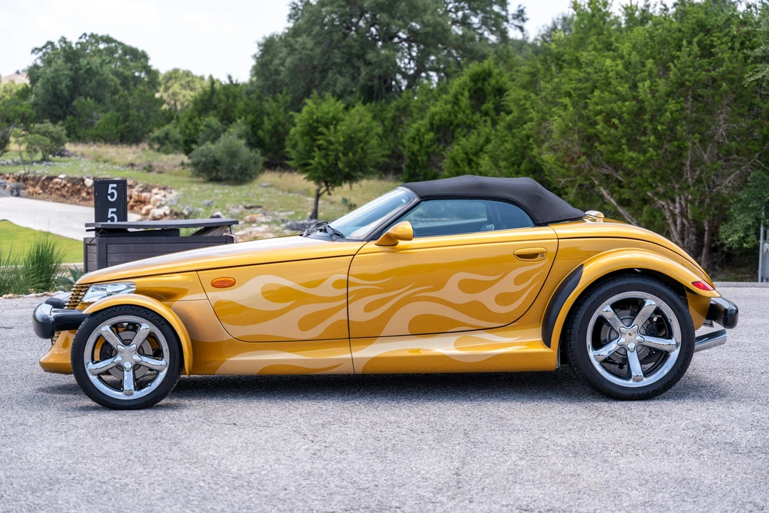 2002 Chrysler Prowler - Image 17 of 31