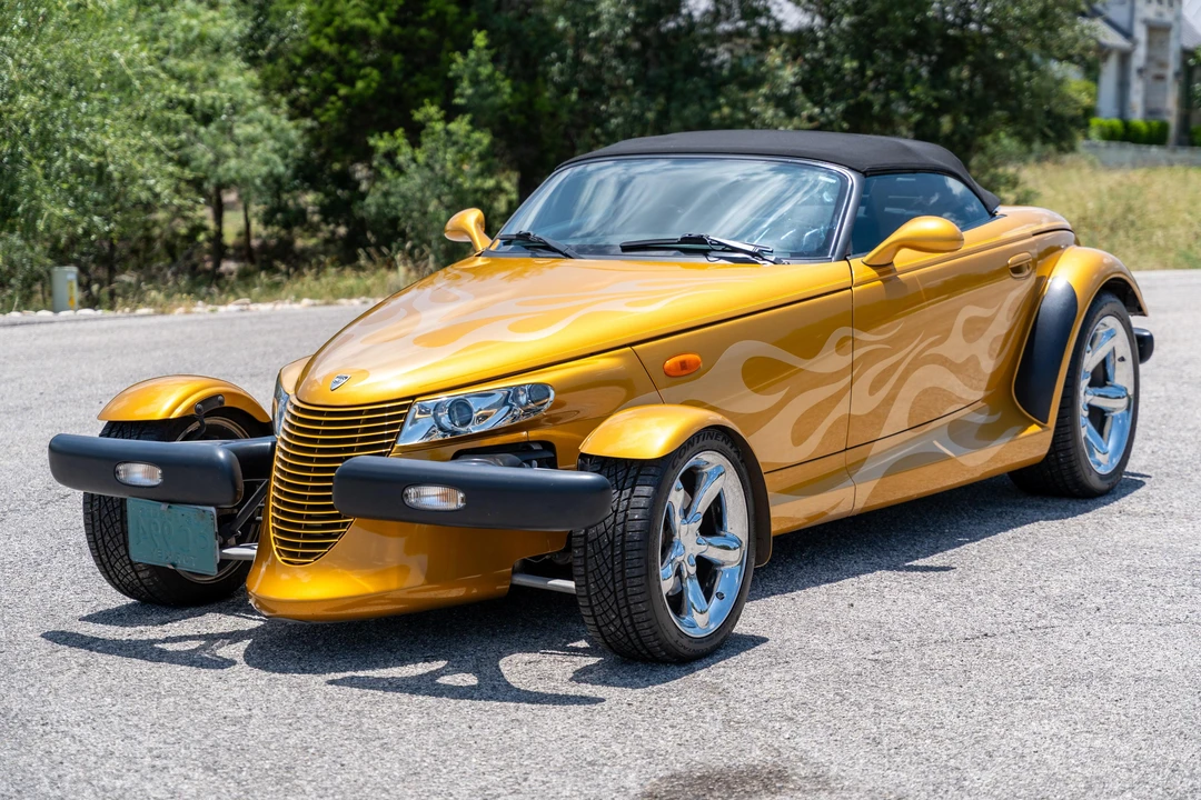 2002 Chrysler Prowler - Image 15 of 31