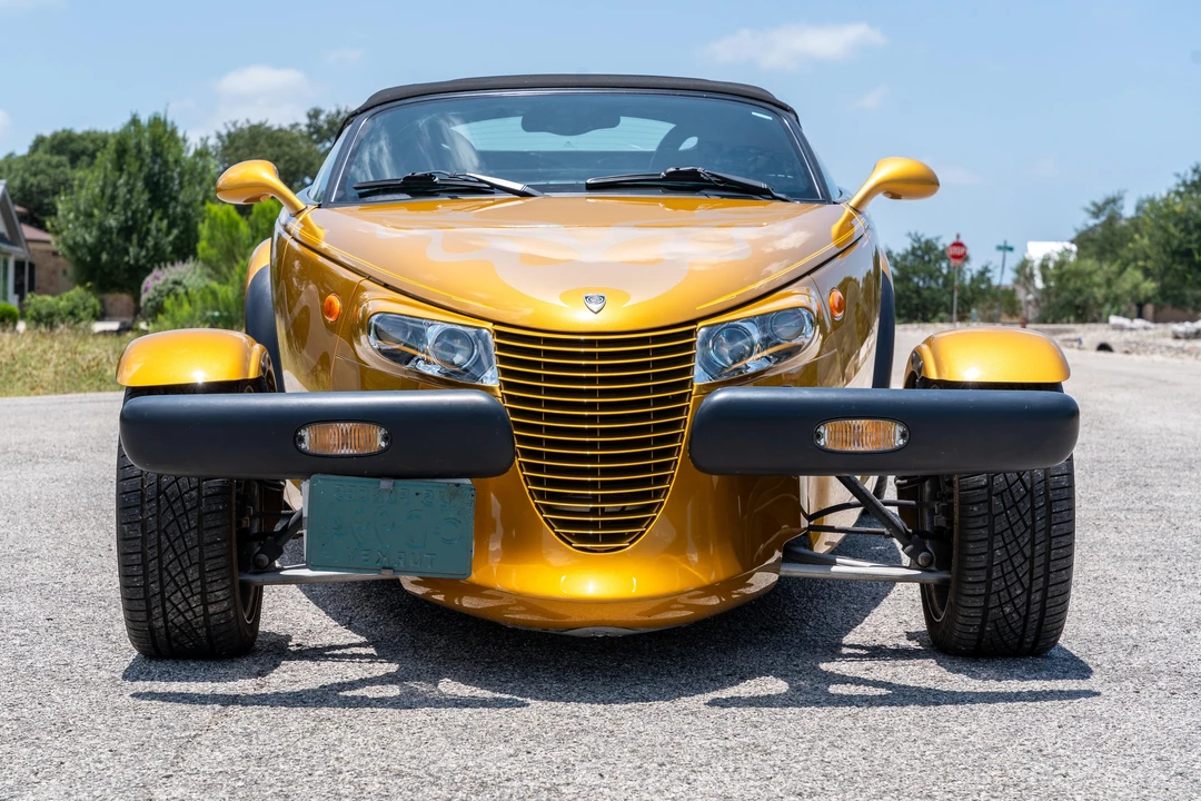 2002 Chrysler Prowler - Image 14 of 31
