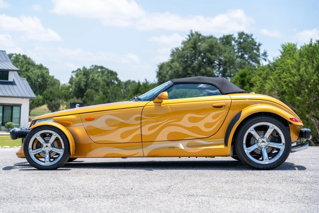 2002 Chrysler Prowler - Image 18 of 31