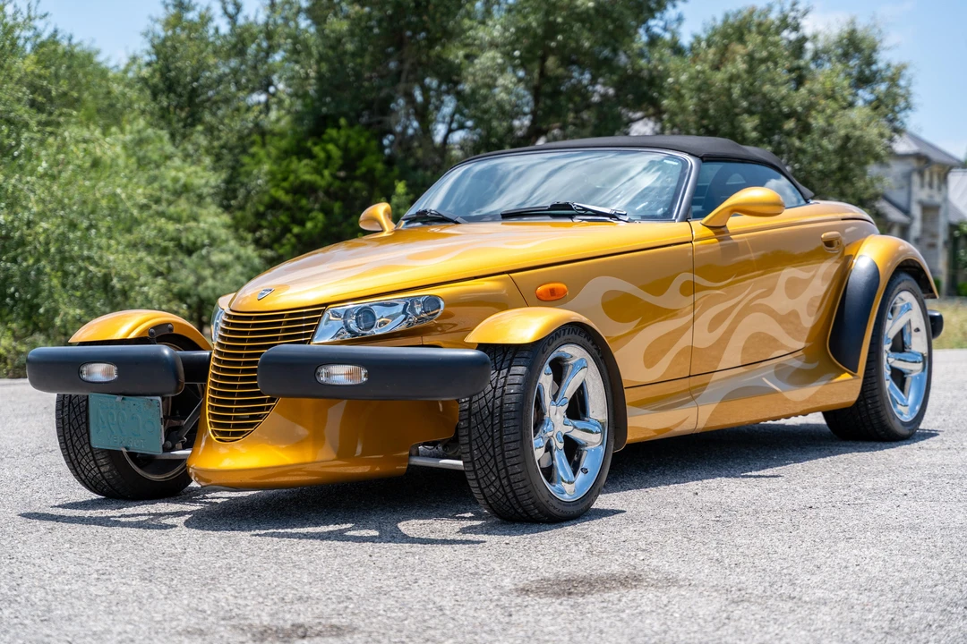 2002 Chrysler Prowler - Image 16 of 31