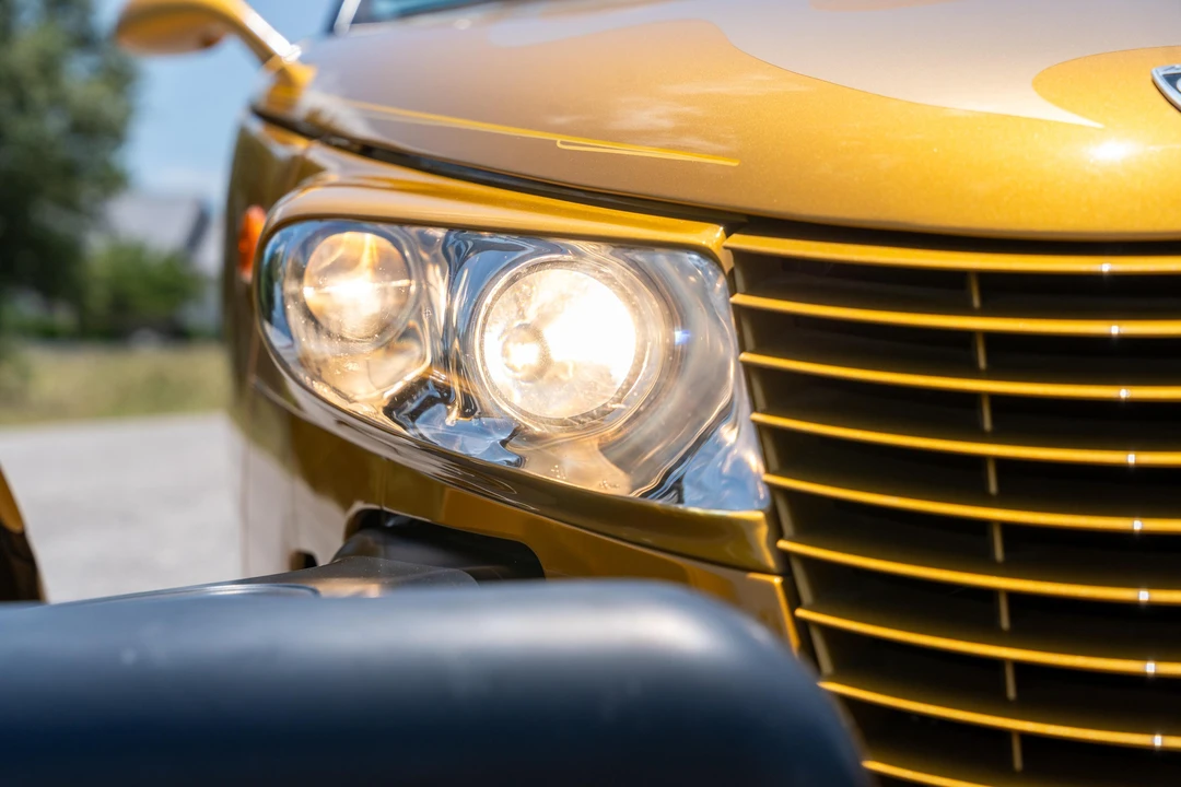 2002 Chrysler Prowler - Image 31 of 31