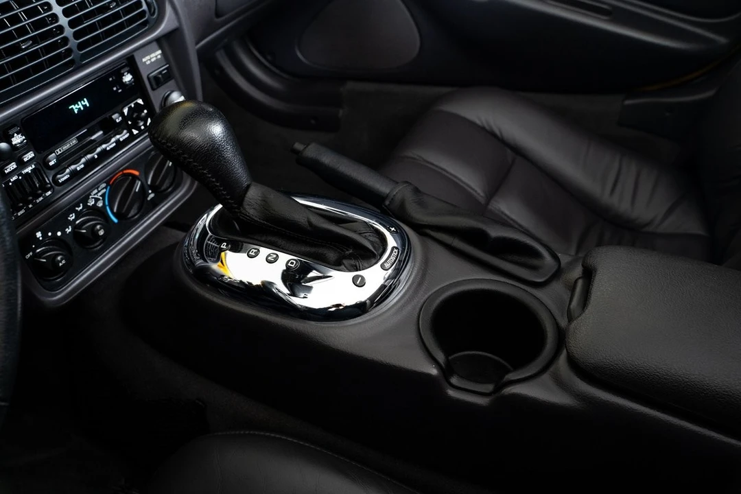 2002 Chrysler Prowler - Image 27 of 31