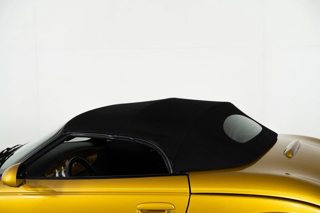 2002 Chrysler Prowler - Image 13 of 31