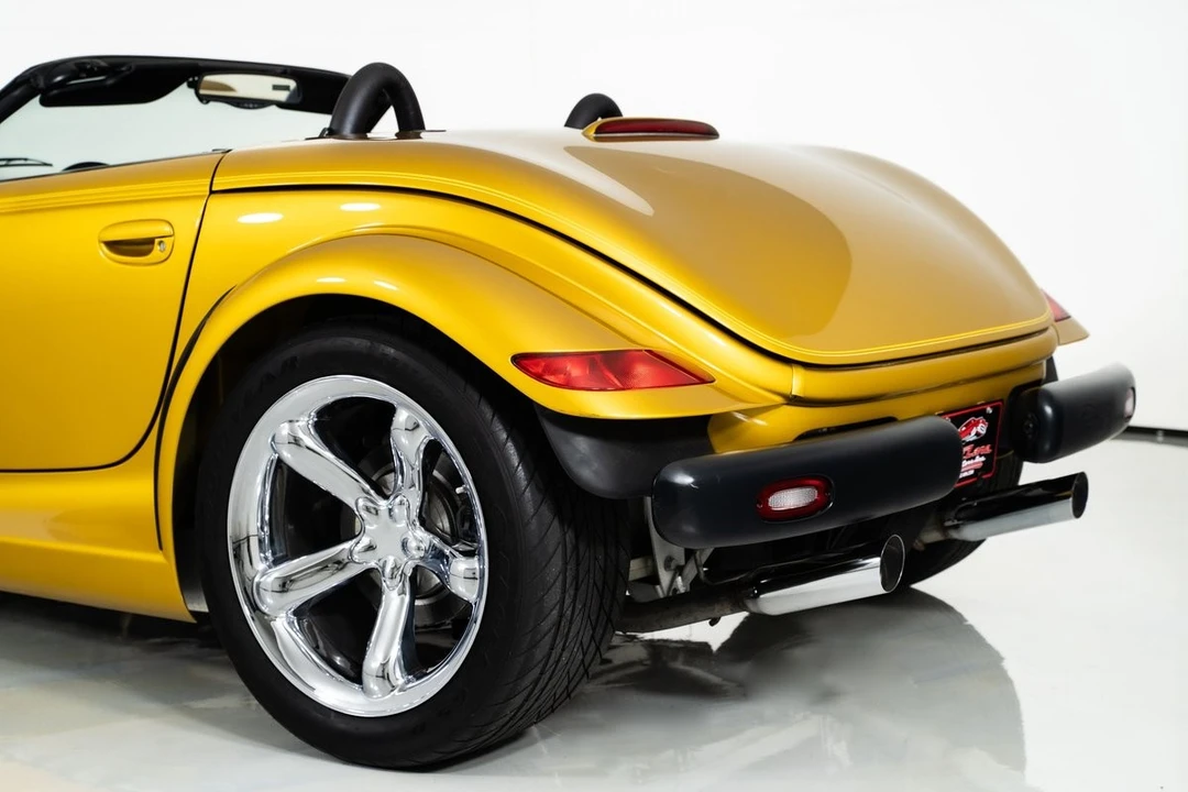 2002 Chrysler Prowler - Image 11 of 31