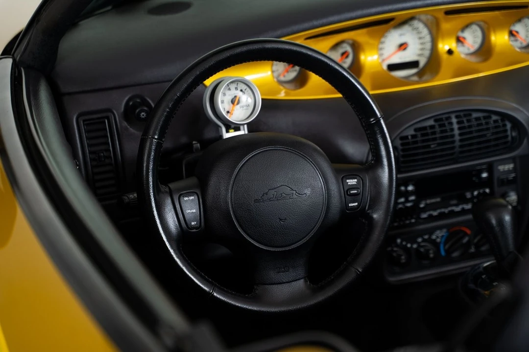 2002 Chrysler Prowler - Image 21 of 31