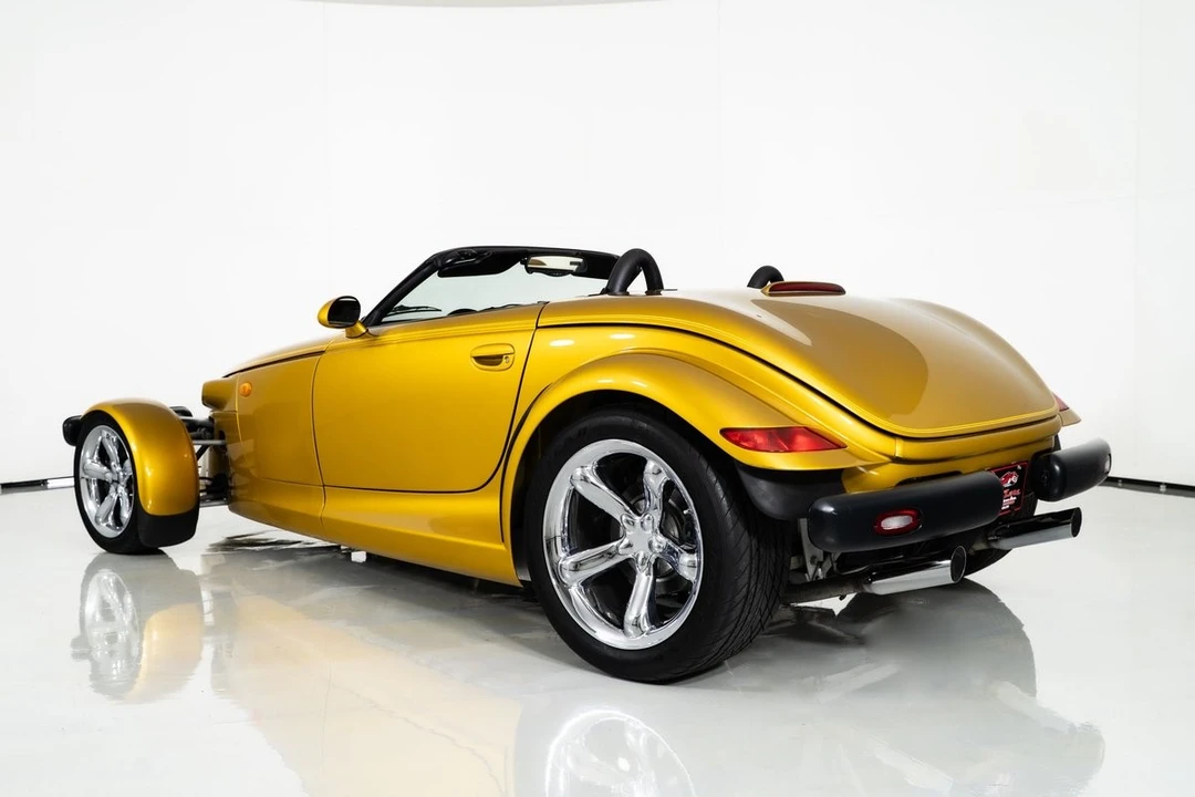 2002 Chrysler Prowler - Image 10 of 31
