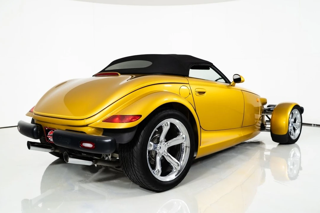 2002 Chrysler Prowler - Image 14 of 31
