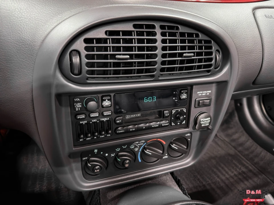 2002 Chrysler Prowler - Image 20 of 31